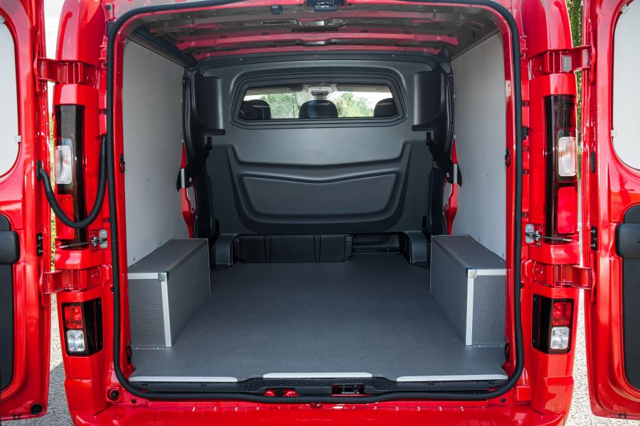 Багажник Vauxhall Vivaro Doublecab L2 BiTurbo Limited Edition 2017 года  (фото 4 из 24)